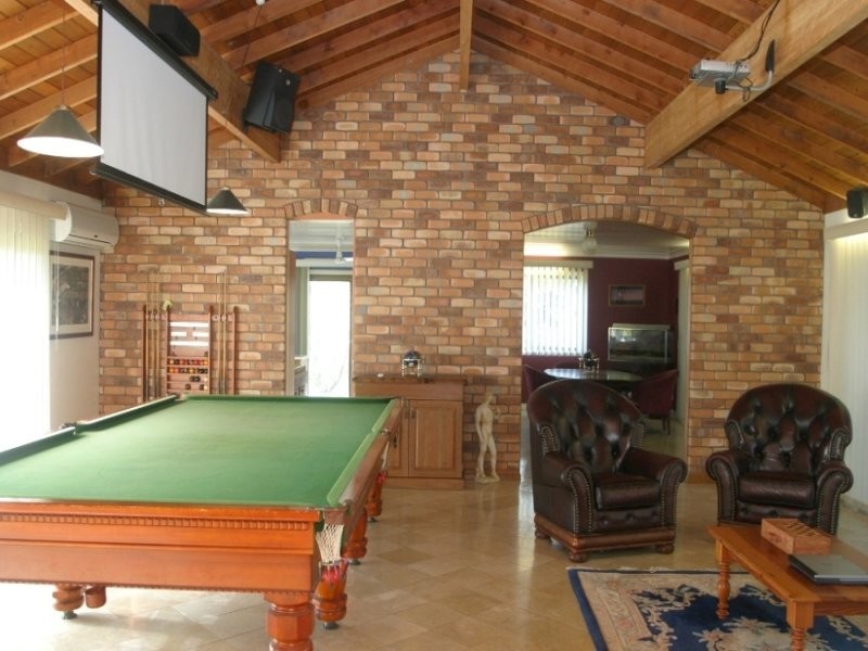 11 Kingsway Drive, Molendinar QLD 4214