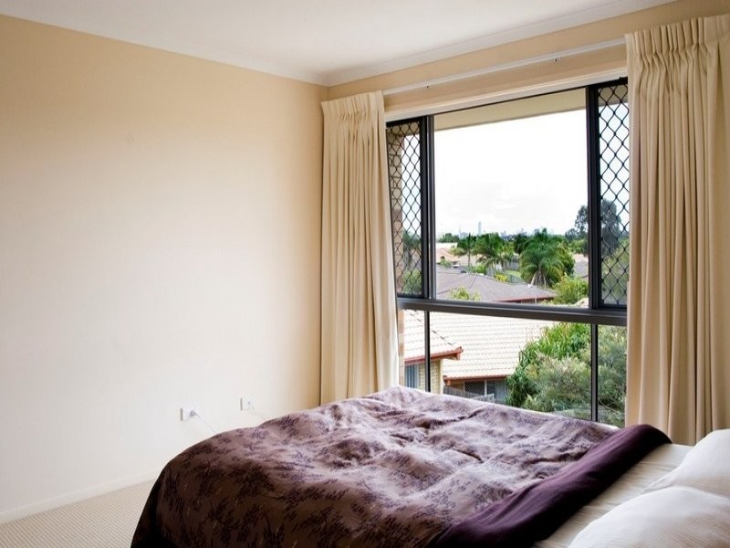 7/5 Greenlands Drive, Varsity Lakes QLD 4227