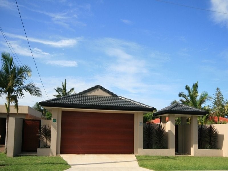 33 Allawah Street, Sorrento QLD 4217