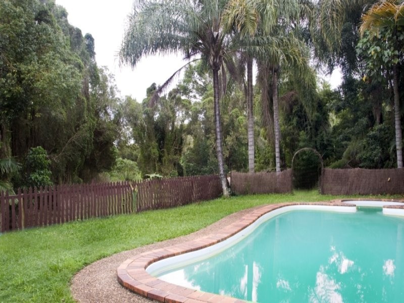 12 Edelsten Court, Carrara QLD 4211