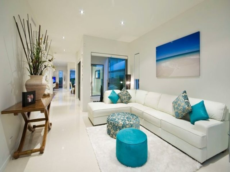 27 Tamborine St, Mermaid Beach QLD 4218