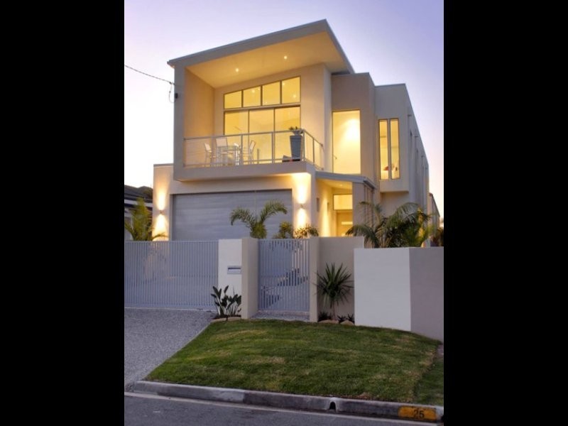 27 Tamborine St, Mermaid Beach QLD 4218