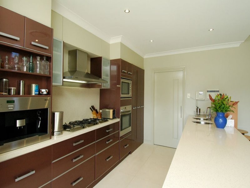 8 Seabeach Avenue, Mermaid Beach QLD 4218