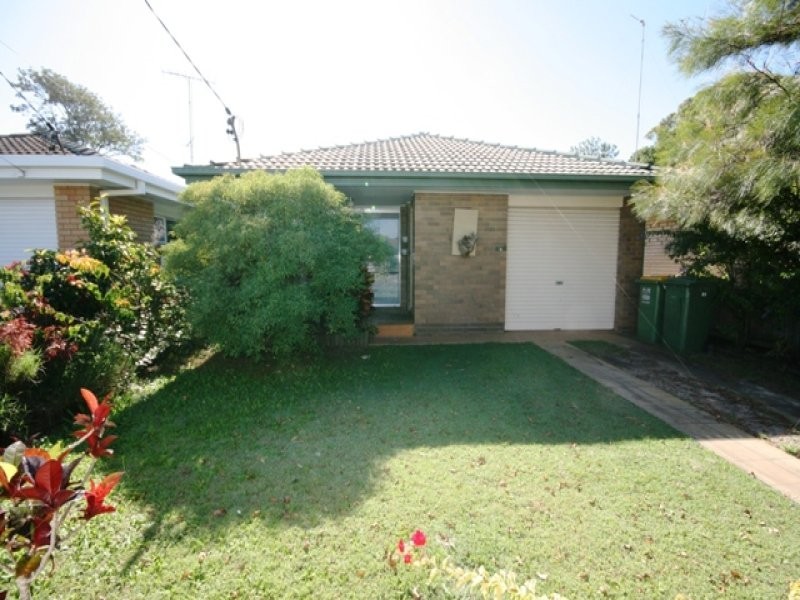 89 Chainey Avenue, Miami QLD 4220