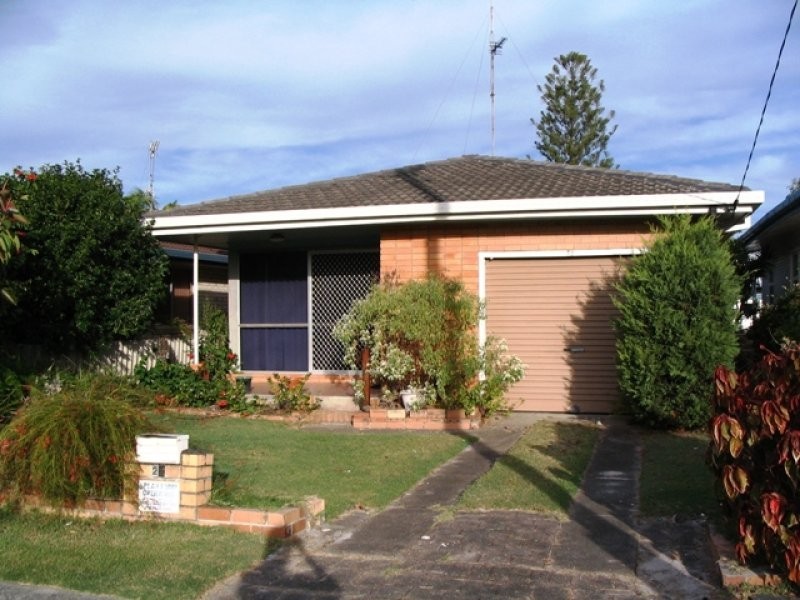 22 Dawn Parade, Miami QLD 4220
