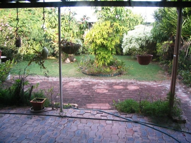 22 Dawn Parade, Miami QLD 4220