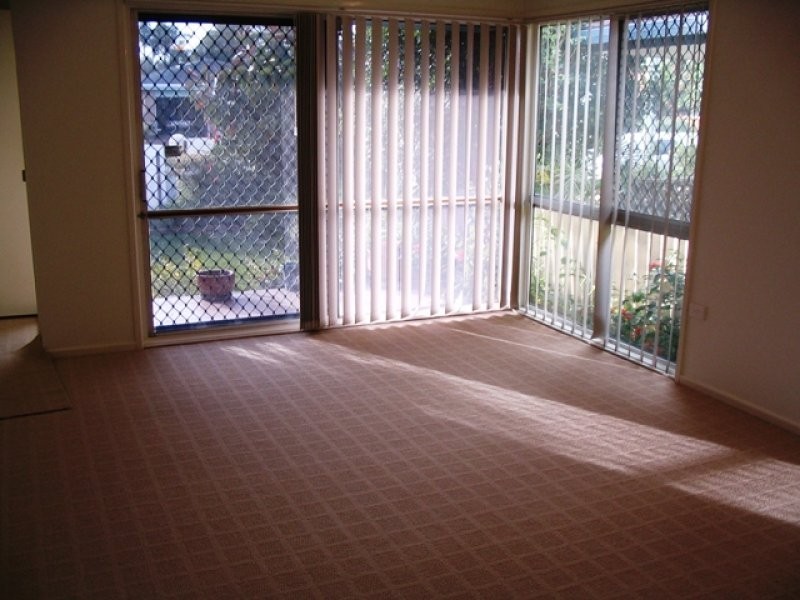 22 Dawn Parade, Miami QLD 4220