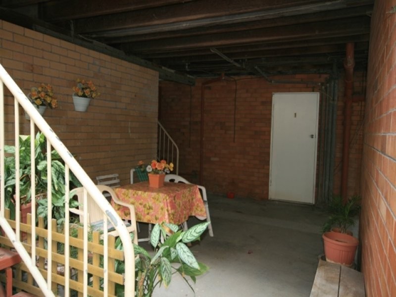 1 ‘Green Fields’, 6 Adori Street, Surfers Paradise QLD 4217