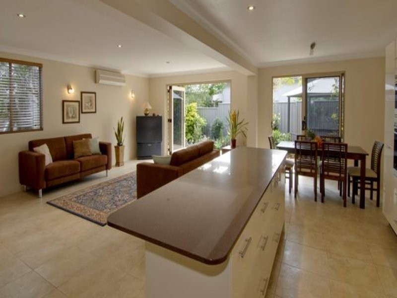 29 A Avanti Street, Mermaid Waters QLD 4218