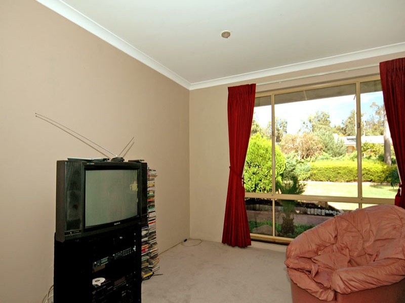 22 Cockatoo Drive, Mundaring WA 6073