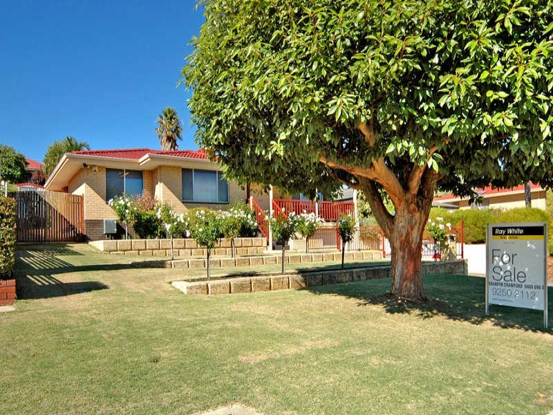 16 Churchill Drive, Swan View WA 6056