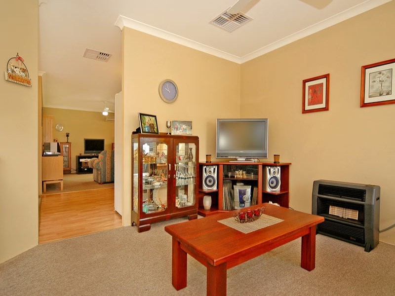 18 Hodges St, Middle Swan WA 6056