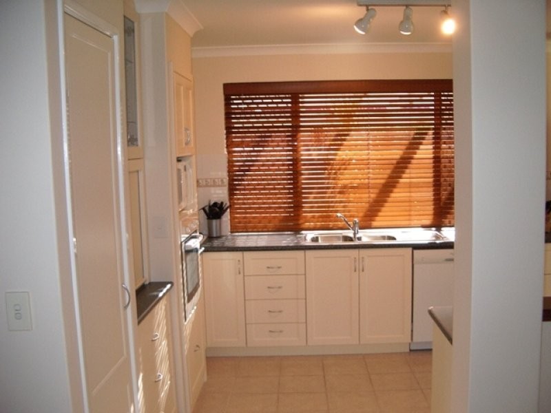 12 Tour Place, Middle Swan WA 6056