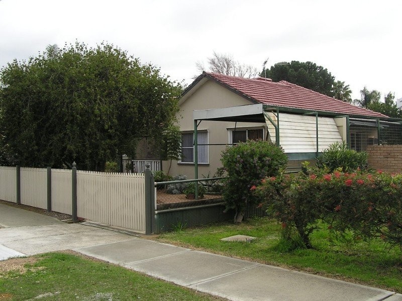 8 Harold St, Bellevue WA 6056