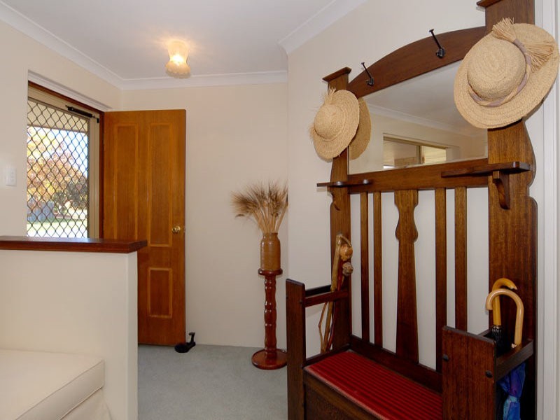 13 Wade Square, Stratton WA 6056