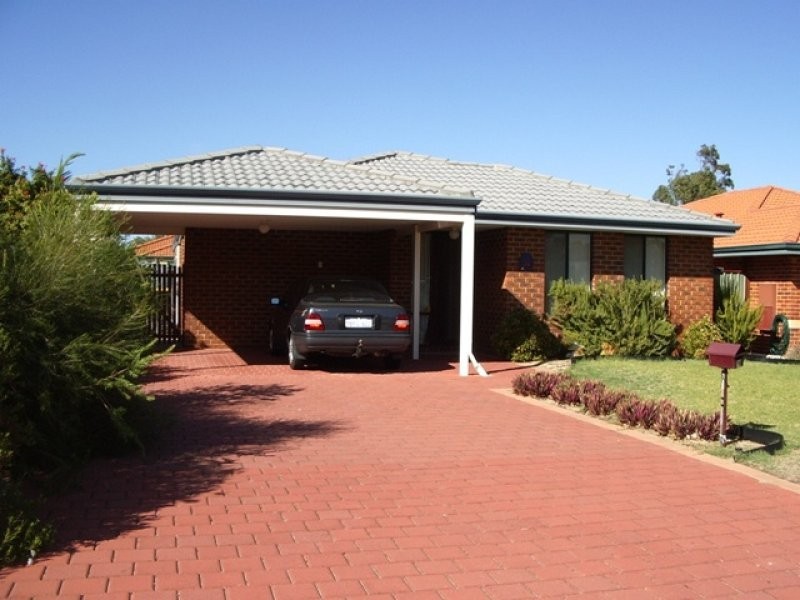 16 Campolino Gardens, Stratton WA 6056