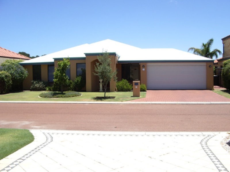 3 Verona Way, Ellenbrook WA 6069
