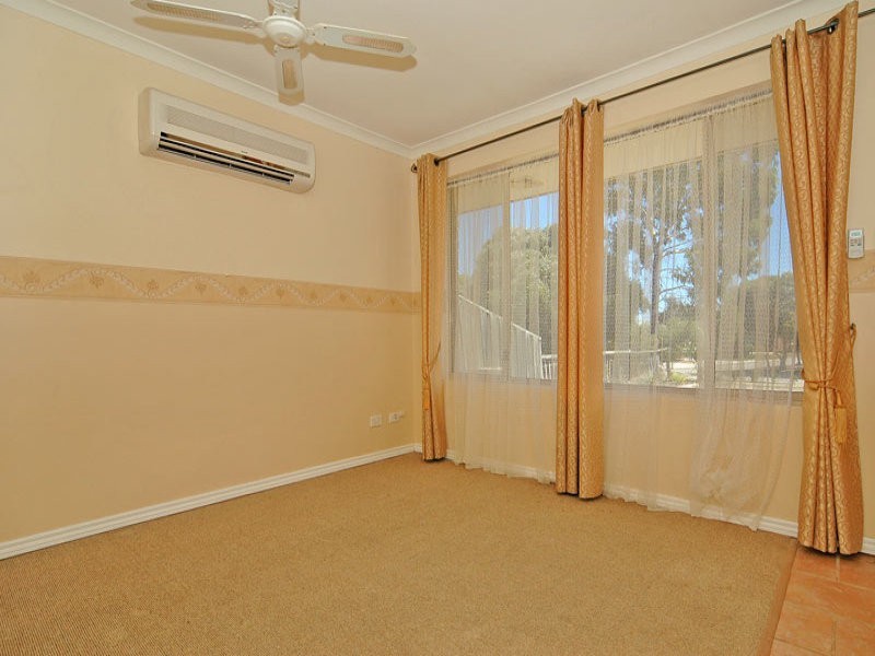 40 Lewis Jones Cross, Stratton WA 6056