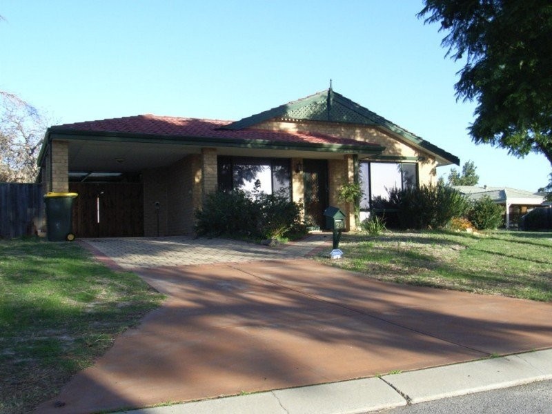 26 Kangaroo Ent, Stratton WA 6056