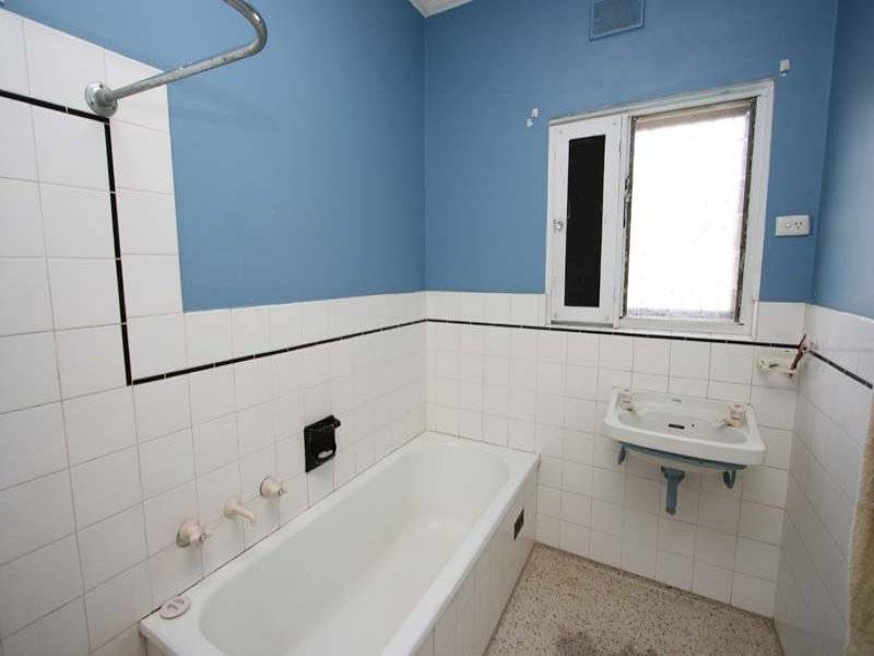 8 Rondo Avenue, Findon SA 5023