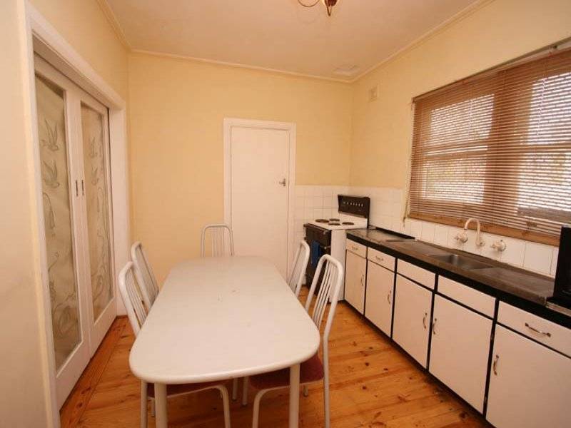 8 Rondo Avenue, Findon SA 5023