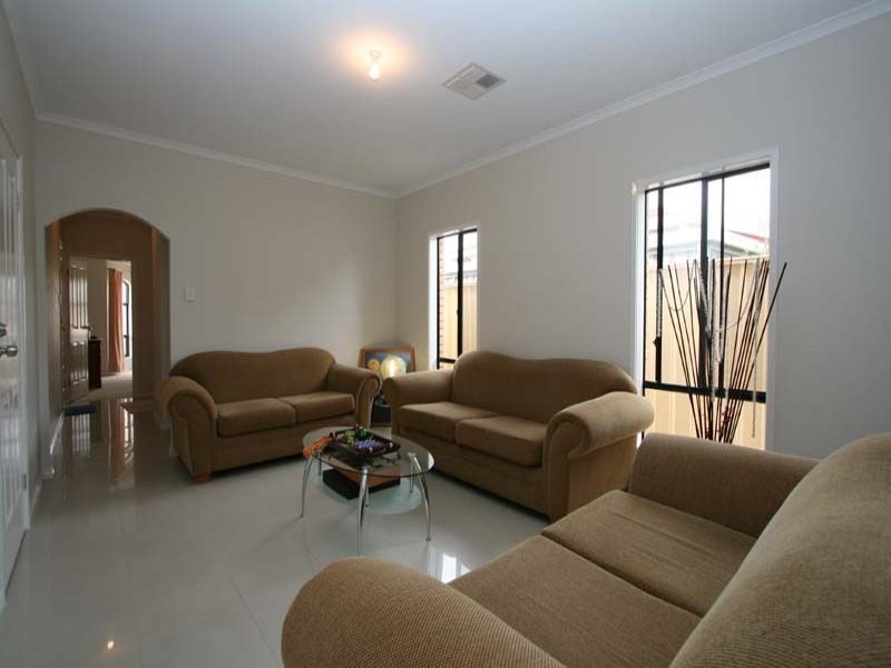 5 Bernard Street, Findon SA 5023