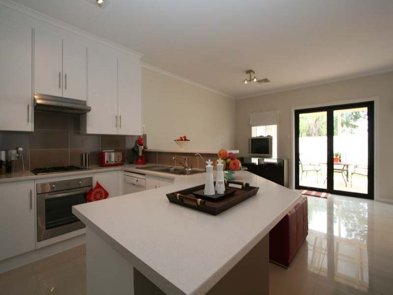 5 Bernard Street, Findon SA 5023