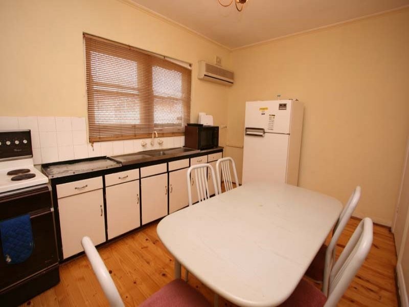 8 Rondo Avenue, Findon SA 5023