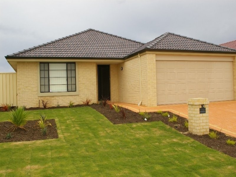 10 Otunic Way, Madeley WA 6065