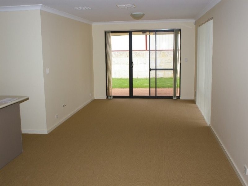 10 Otunic Way, Madeley WA 6065