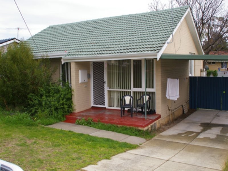 13 Cartwright Road, Balga WA 6061