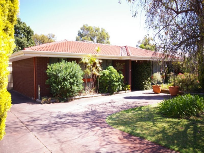 11 Blackmore Avenue, Girrawheen WA 6064