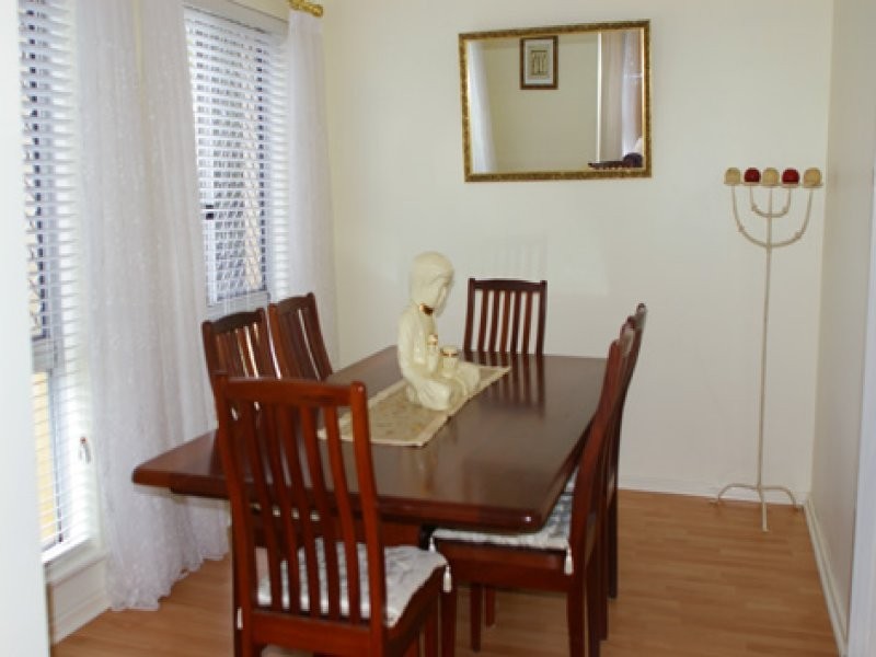 22 Charlbury Way, Eden Hill WA 6054