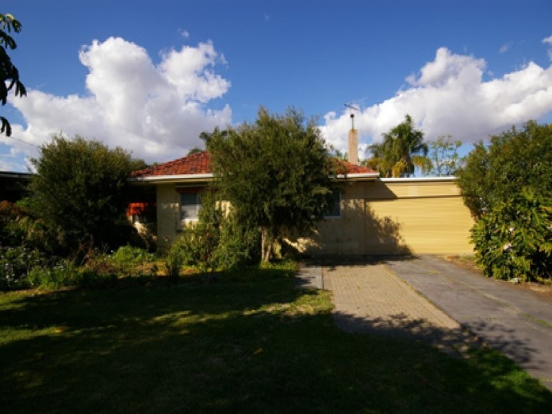 97 Culloton Crescent, Balga WA 6061