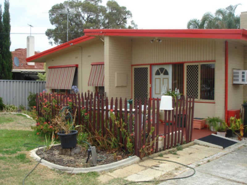 17 Hemsey Street, Balga WA 6061