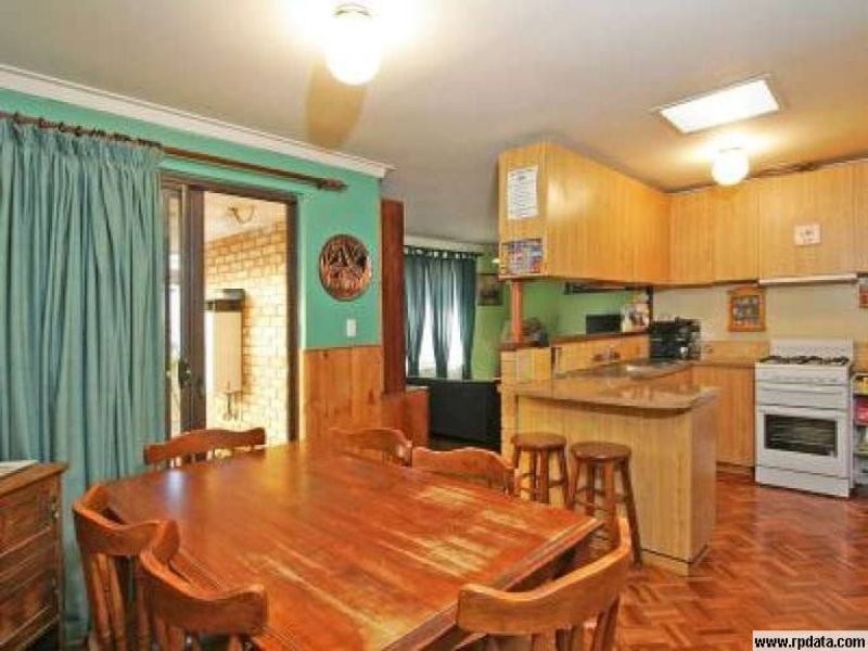 9 Pinewood Green, Mirrabooka WA 6061