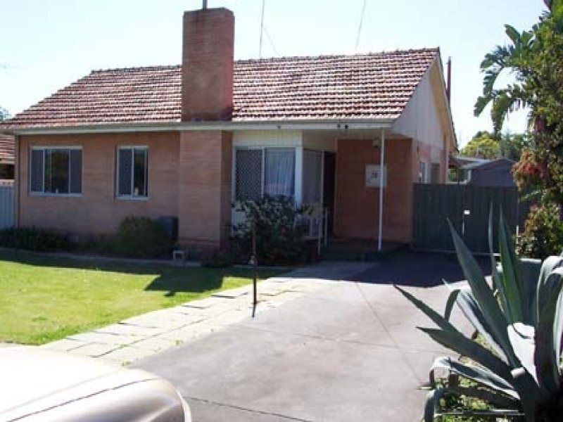 29 Curlington Crescent, Balga WA 6061