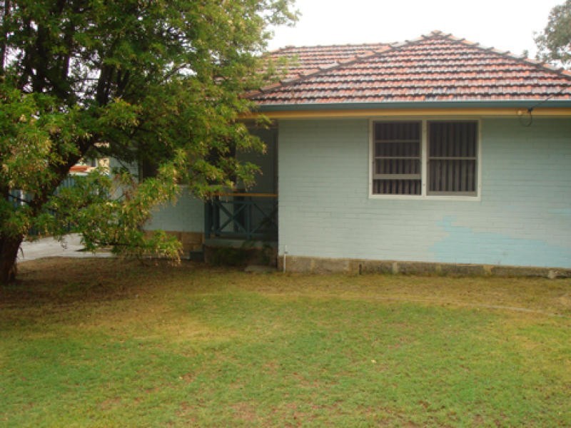 9 Stroughton Road, Westminster WA 6061