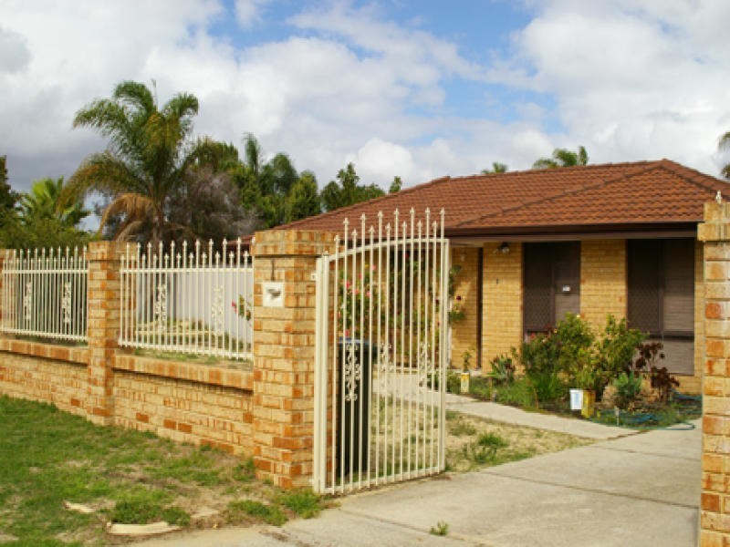 1 Chestnut Grove, Mirrabooka WA 6061