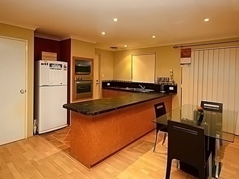 8 Bosberry Retreat, Mirrabooka WA 6061