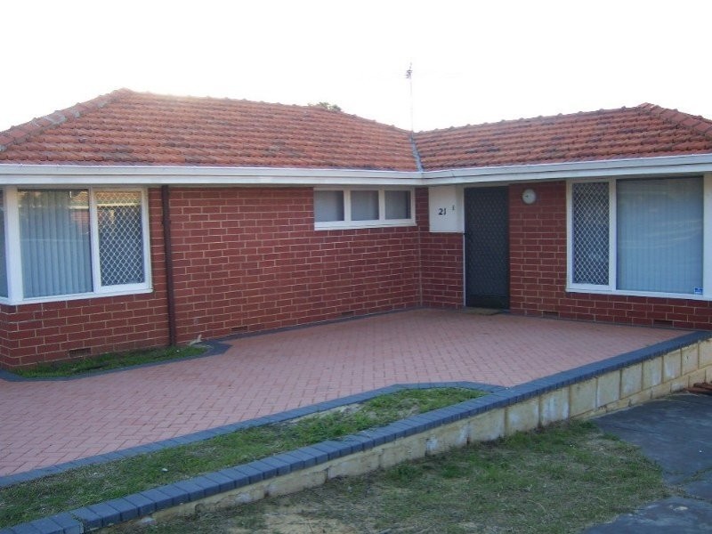 21 Roxwell Way, Girrawheen WA 6064