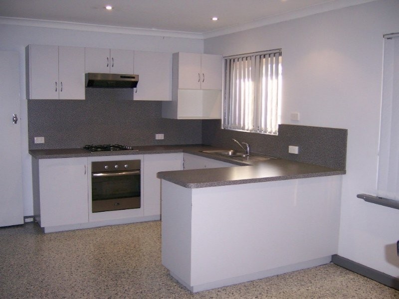 21 Roxwell Way, Girrawheen WA 6064