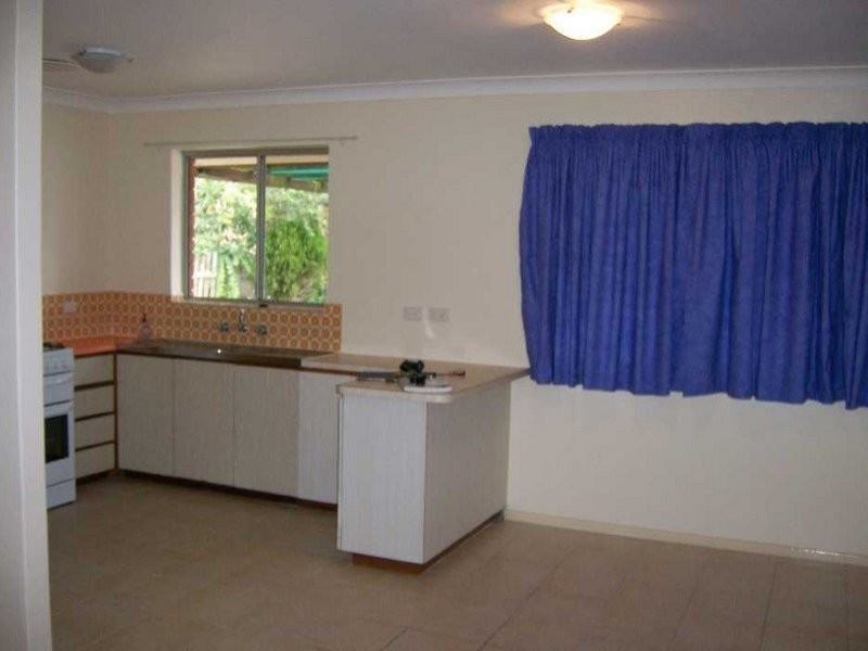 32 Buntine Way, Girrawheen WA 6064