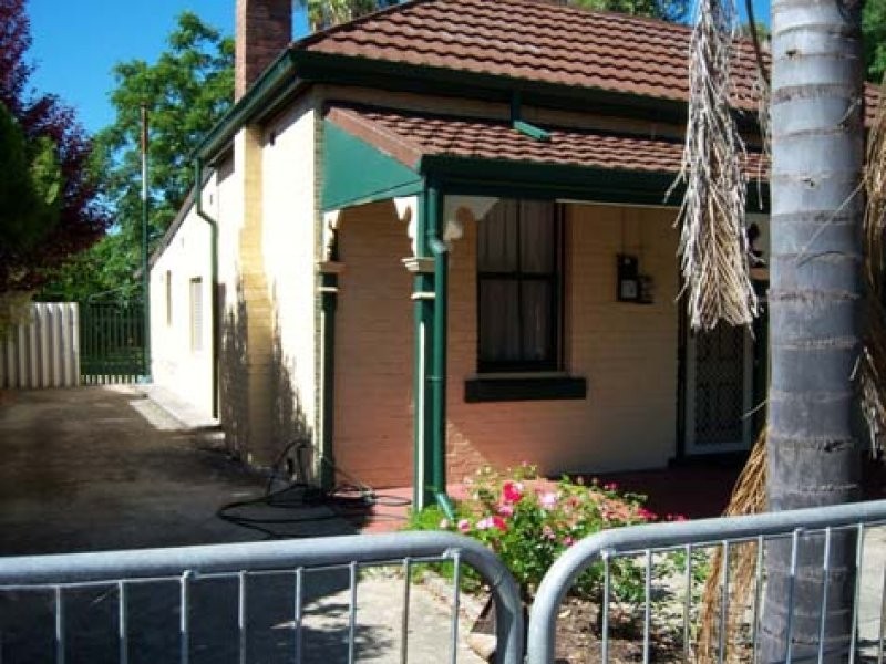 7 James Street, Guildford WA 6055