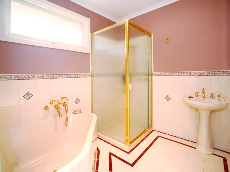 1 Dresden Avenue, Heathmont VIC 3135