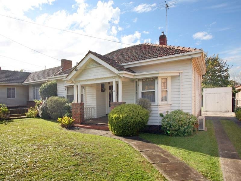 32 Clota Avenue, Box Hill VIC 3128