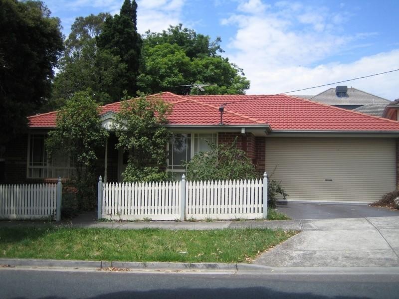 2A Olympiad Crescent, Box Hill North VIC 3129