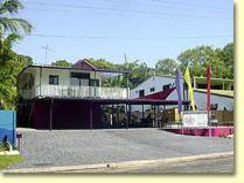 Kennedy Esplanade, South Mission Beach QLD 4852