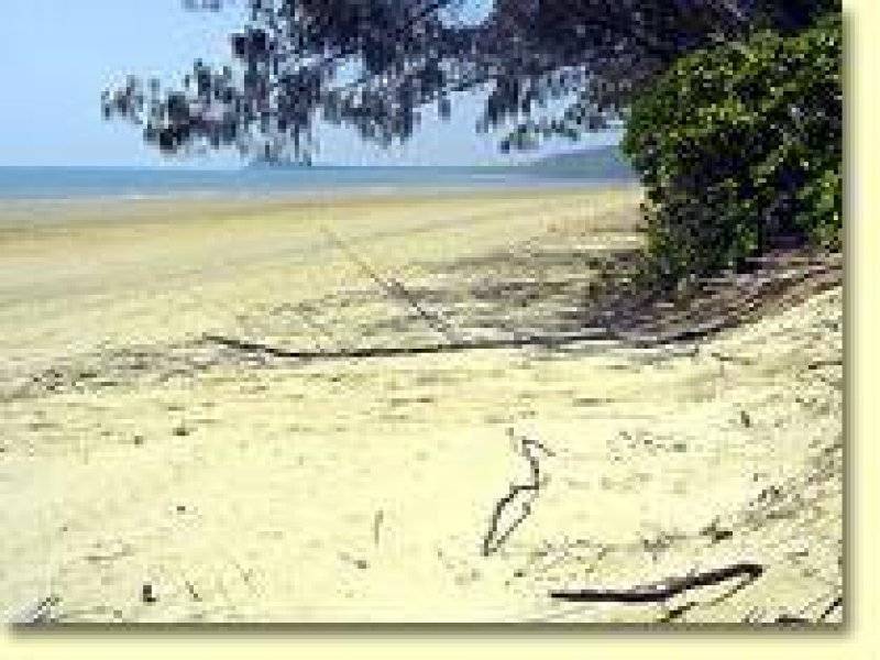 Kennedy Esplanade, South Mission Beach QLD 4852