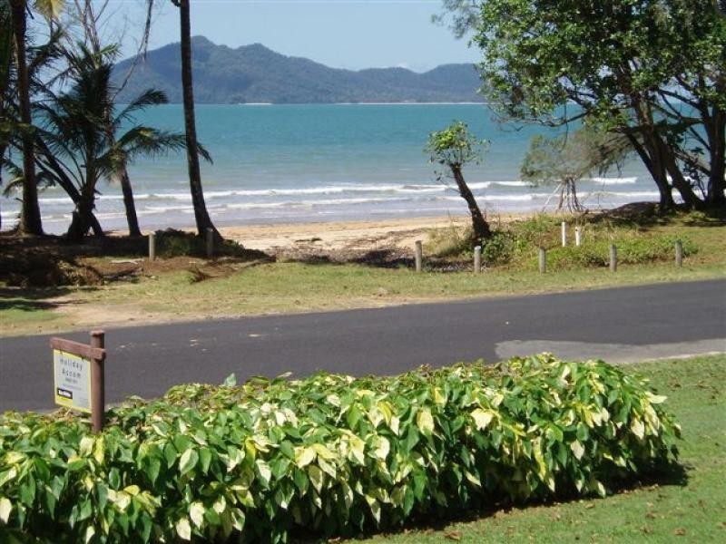 Mission Beach QLD 4852